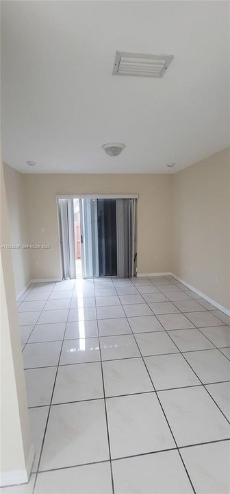 For Rent: $4,350 (4 beds, 3 baths, 2094 Square Feet)