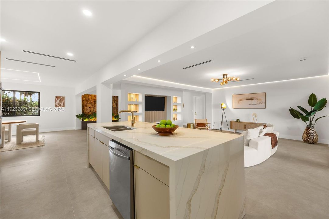 For Sale: $1,475,000 (3 beds, 2 baths, 2112 Square Feet)