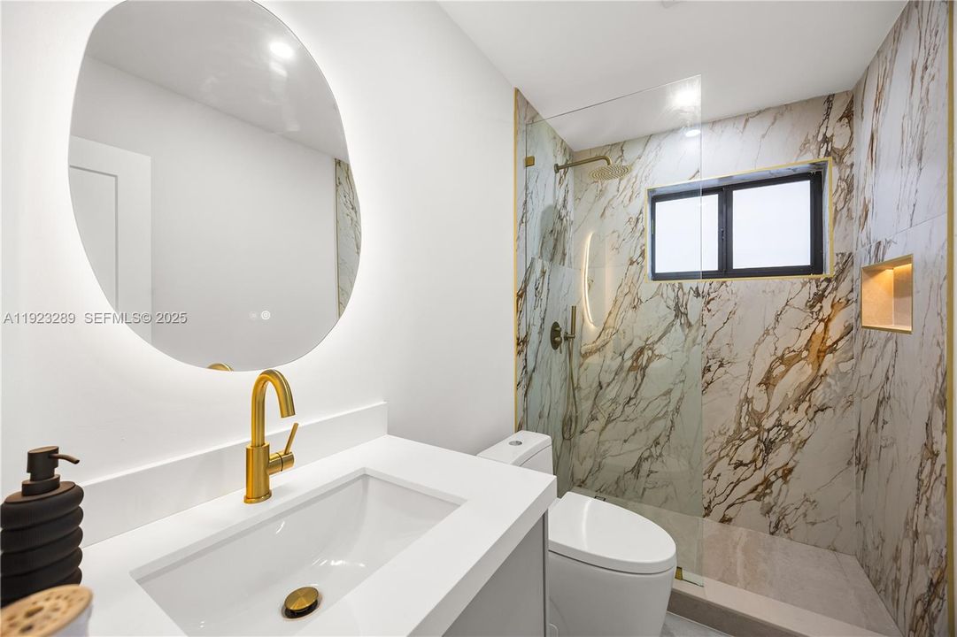 For Sale: $1,475,000 (3 beds, 2 baths, 2112 Square Feet)