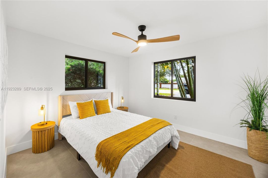 For Sale: $1,475,000 (3 beds, 2 baths, 2112 Square Feet)