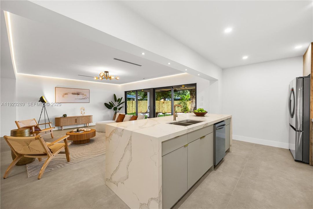 For Sale: $1,475,000 (3 beds, 2 baths, 2112 Square Feet)