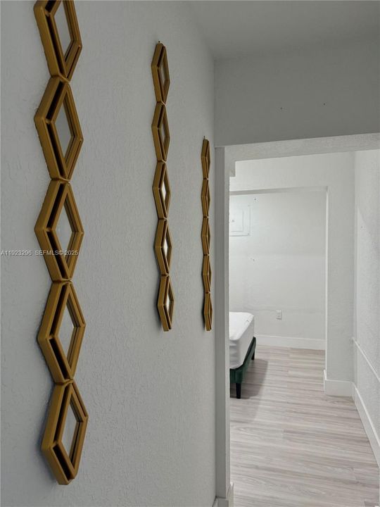 For Rent: $1,400 (1 beds, 1 baths, 1613 Square Feet)