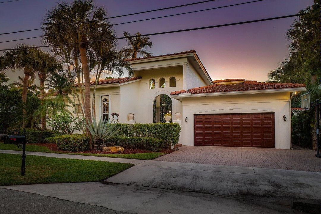 200NorthLakeDrive-Lantana-FL-33462-S
