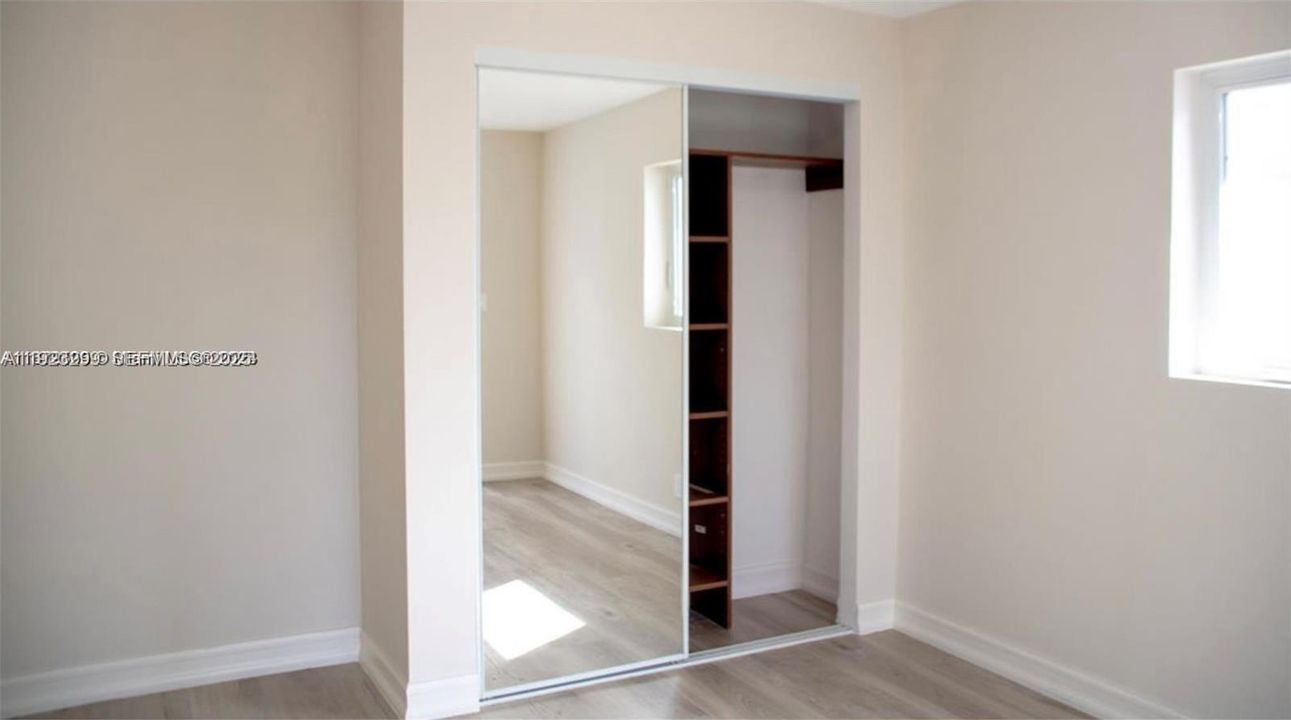 For Sale: $455,000 (3 beds, 2 baths, 1152 Square Feet)