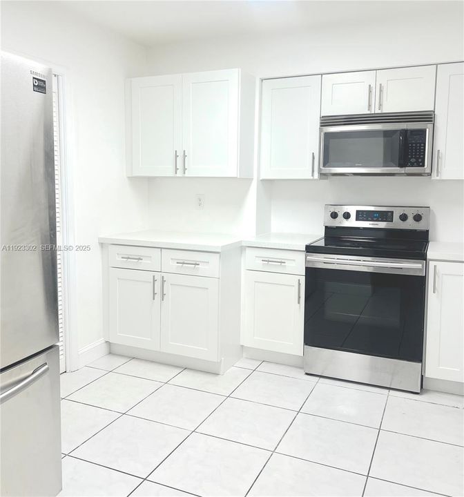 В аренду: $2,650 (2 спален, 1 ванн, 1425 Квадратных фут)