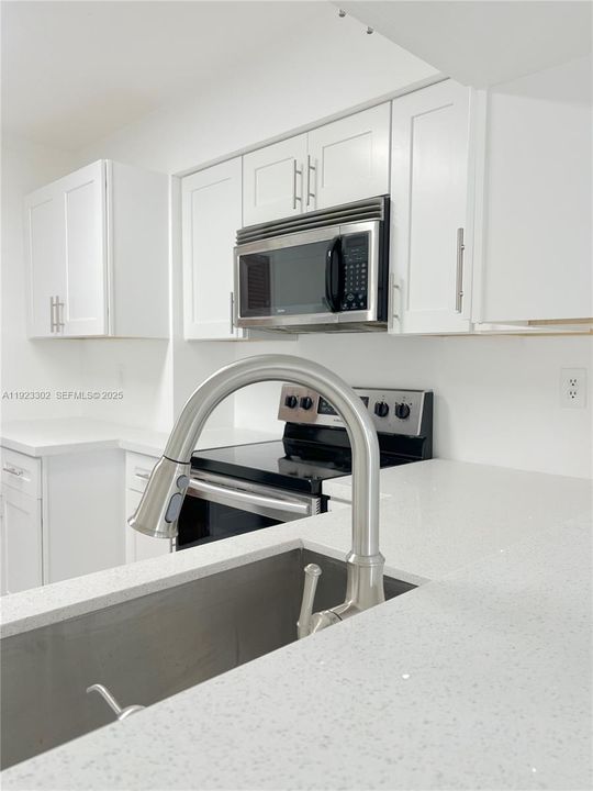 В аренду: $2,650 (2 спален, 1 ванн, 1425 Квадратных фут)