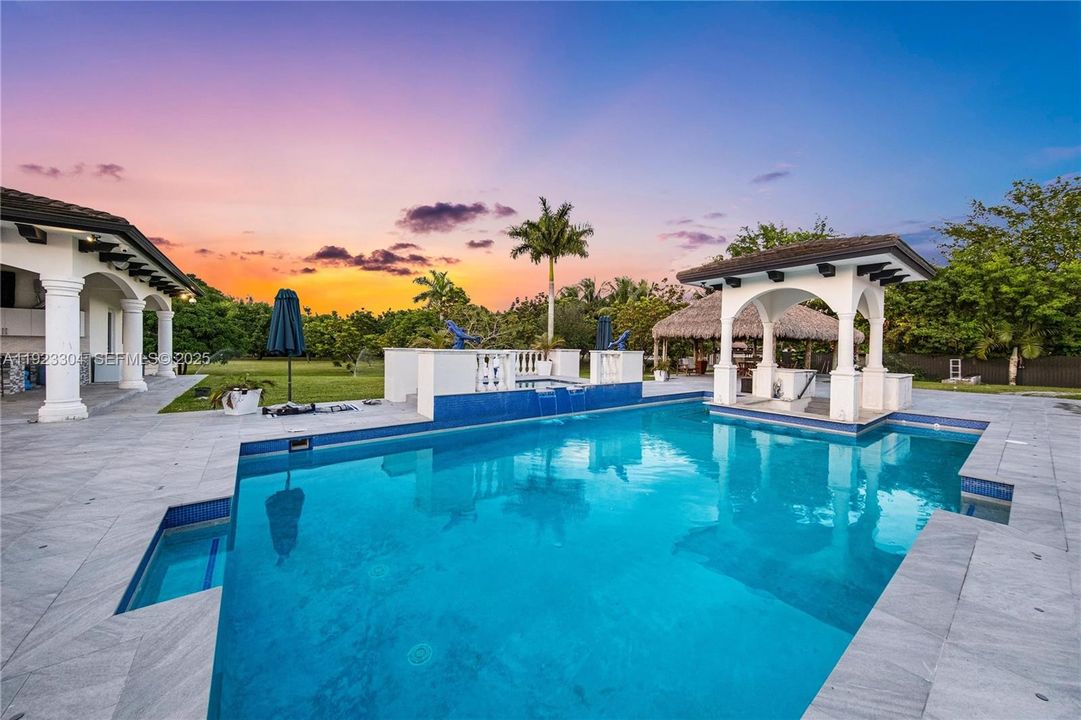 For Sale: $7,000,000 (8 beds, 11 baths, 9196 Square Feet)