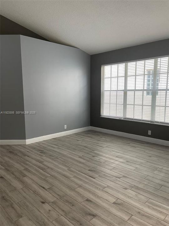 For Sale: $600,000 (3 beds, 2 baths, 1884 Square Feet)