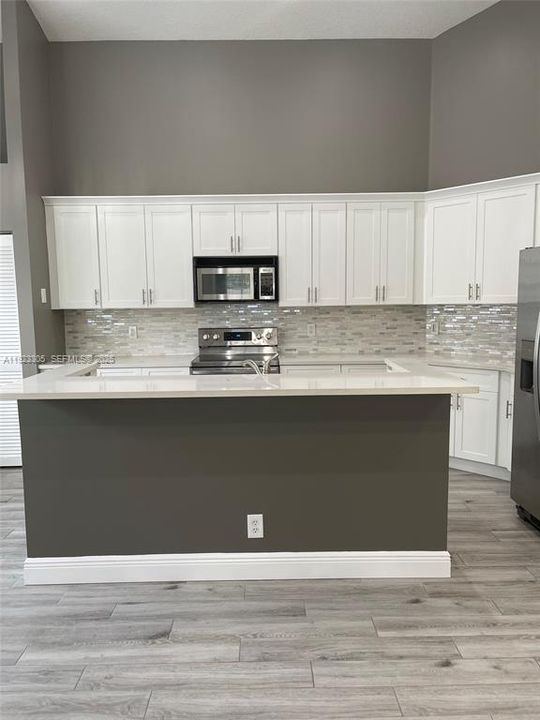 For Sale: $600,000 (3 beds, 2 baths, 1884 Square Feet)