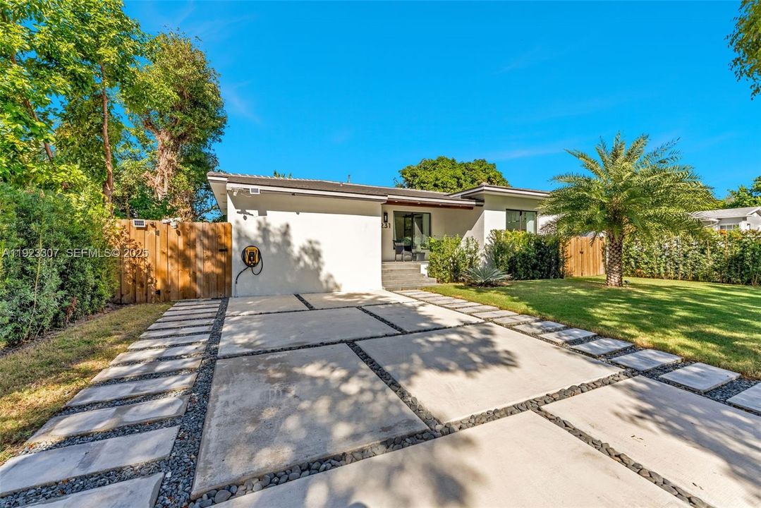 На продажу: $1,495,000 (3 спален, 2 ванн, 1538 Квадратных фут)