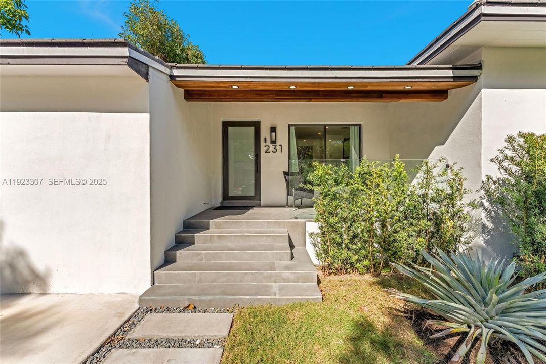 На продажу: $1,495,000 (3 спален, 2 ванн, 1538 Квадратных фут)