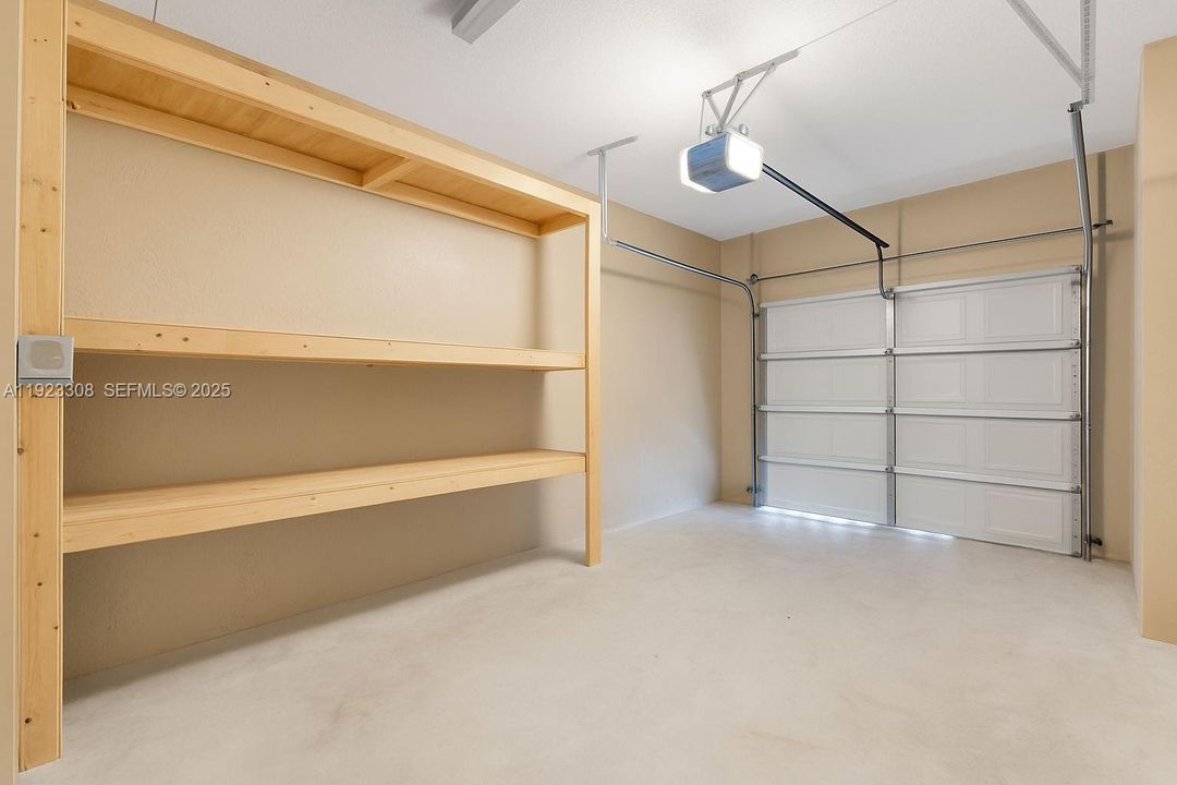 В аренду: $2,850 (4 спален, 2 ванн, 1846 Квадратных фут)