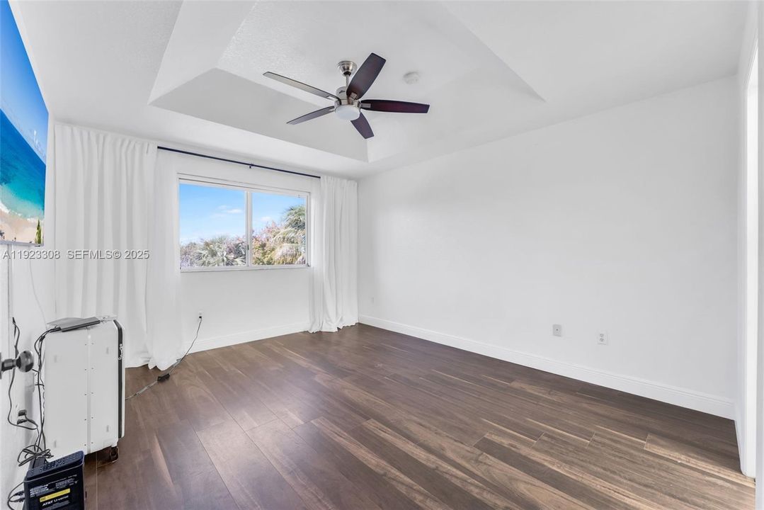 В аренду: $2,850 (4 спален, 2 ванн, 1846 Квадратных фут)