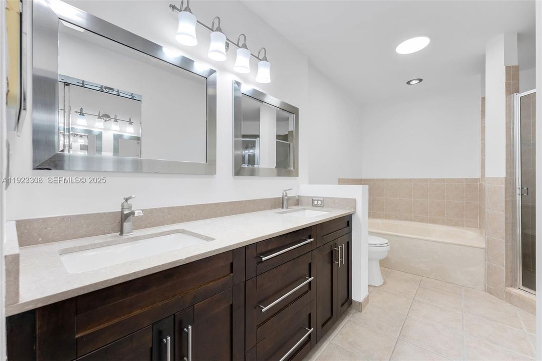 В аренду: $2,850 (4 спален, 2 ванн, 1846 Квадратных фут)