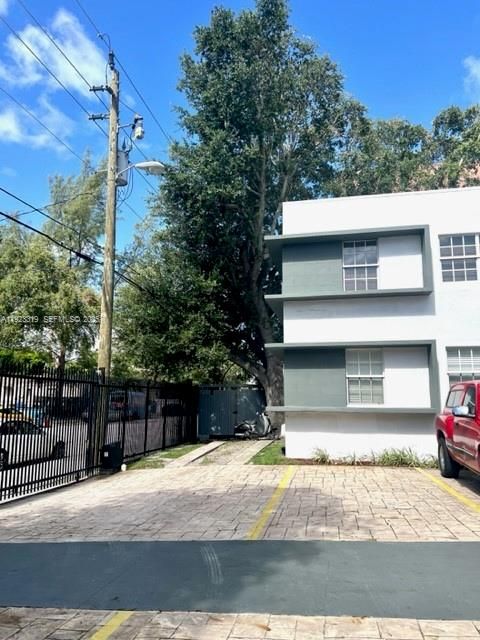 В аренду: $1,970 (1 спален, 1 ванн, 537 Квадратных фут)