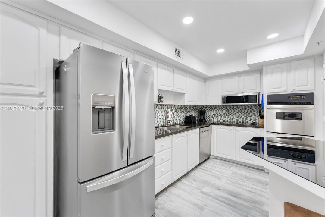 En Venta: $520,000 (1 camas, 1 baños, 1070 Pies cuadrados)