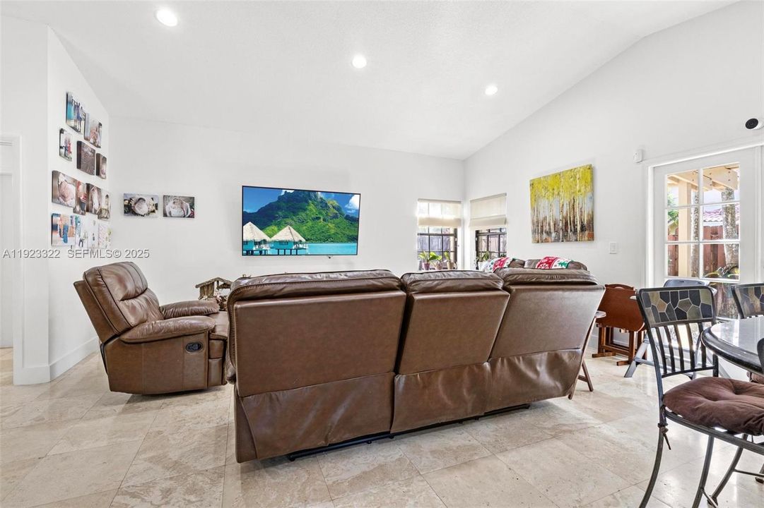 Active With Contract: $809,000 (4 beds, 3 baths, 2495 Square Feet)