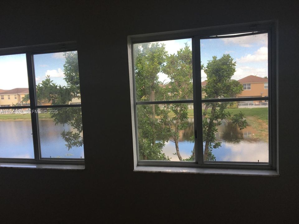 For Rent: $3,500 (3 beds, 3 baths, 1462 Square Feet)