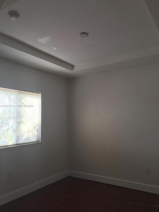 For Rent: $3,500 (3 beds, 3 baths, 1462 Square Feet)