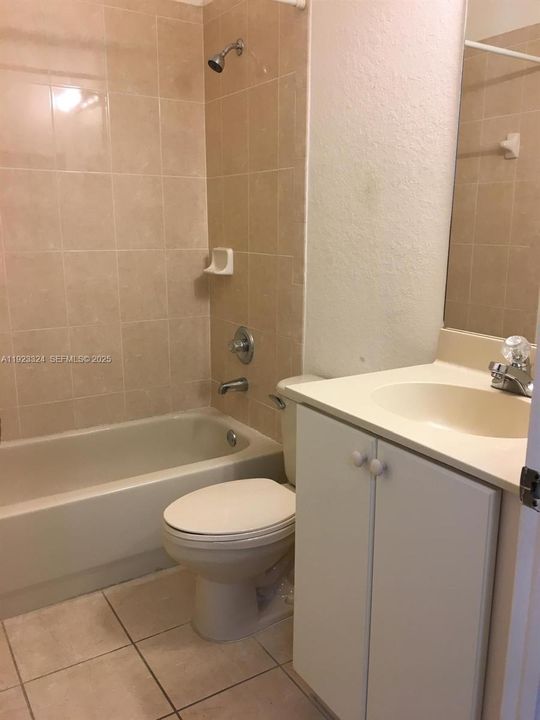 For Rent: $3,500 (3 beds, 3 baths, 1462 Square Feet)