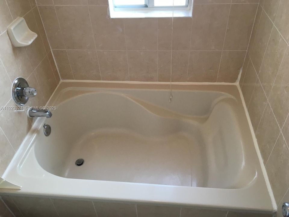 For Rent: $3,500 (3 beds, 3 baths, 1462 Square Feet)