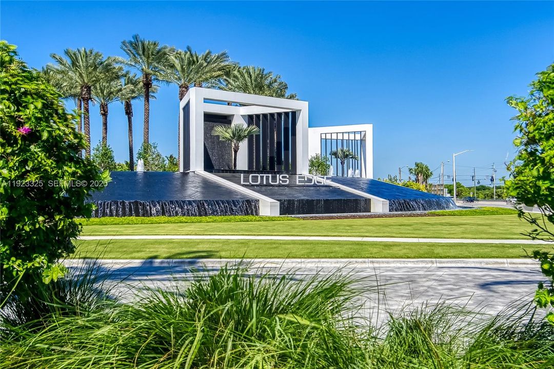 For Rent: $16,000 (5 beds, 5 baths, 3876 Square Feet)