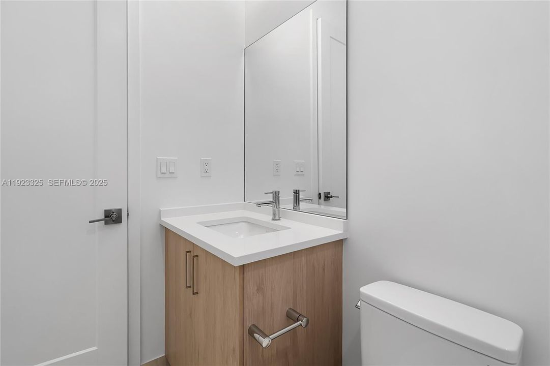 For Rent: $16,000 (5 beds, 5 baths, 3876 Square Feet)