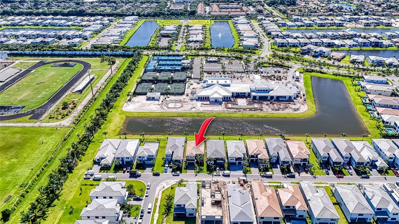 For Rent: $16,000 (5 beds, 5 baths, 3876 Square Feet)