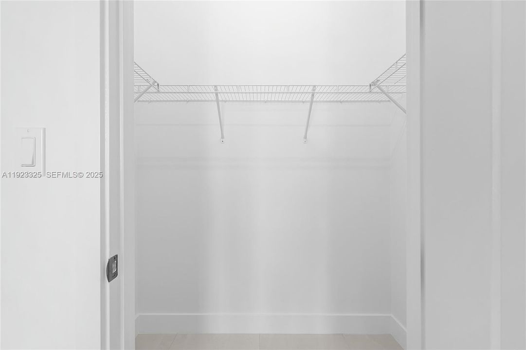 For Rent: $16,000 (5 beds, 5 baths, 3876 Square Feet)