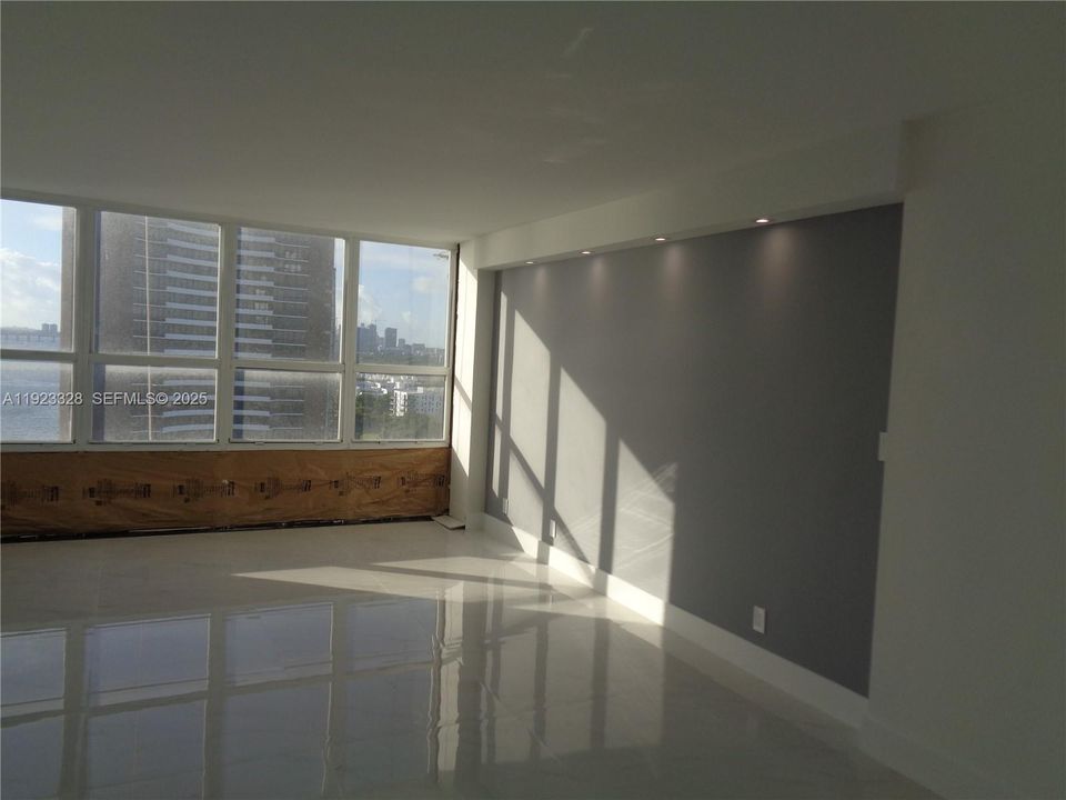 For Rent: $3,000 (2 beds, 2 baths, 1316 Square Feet)