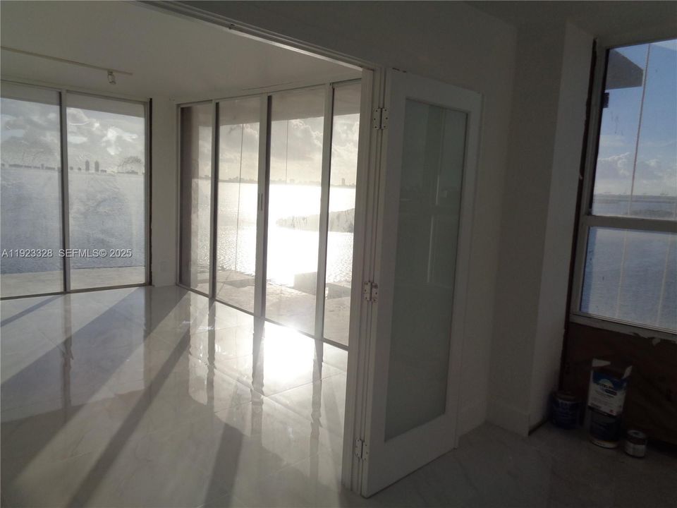 For Rent: $3,000 (2 beds, 2 baths, 1316 Square Feet)