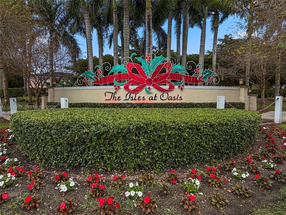 For Rent: $3,100 (4 beds, 2 baths, 1762 Square Feet)