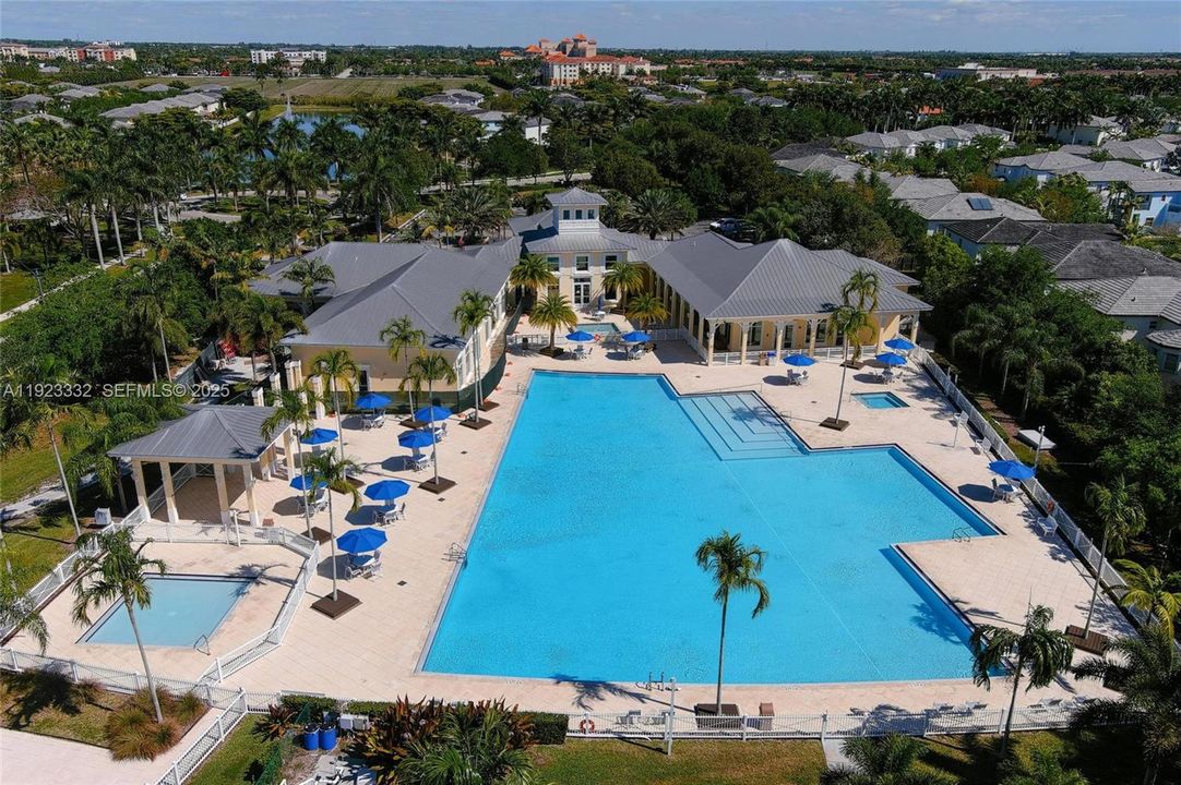 For Rent: $3,100 (4 beds, 2 baths, 1762 Square Feet)