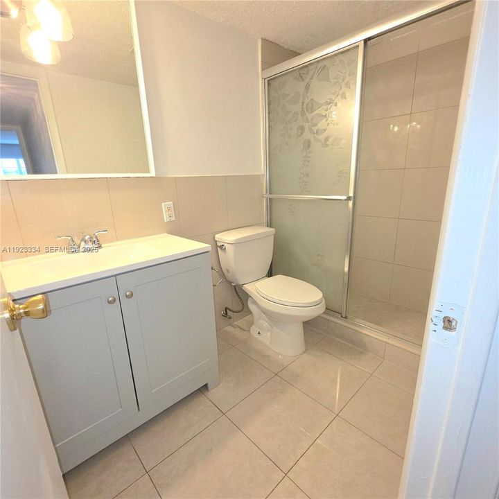 For Rent: $1,550 (1 beds, 1 baths, 730 Square Feet)
