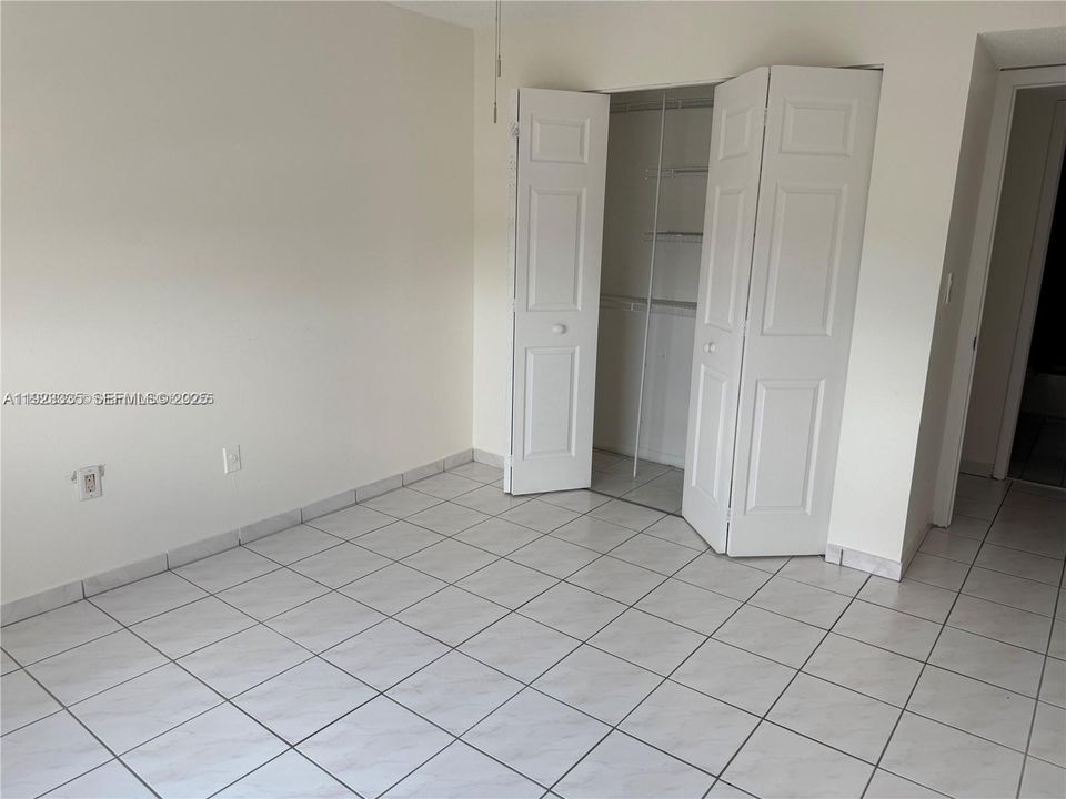 For Sale: $279,900 (2 beds, 2 baths, 1020 Square Feet)
