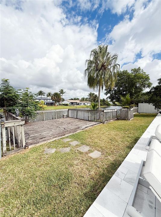 待售: $830,000 (4 贝兹, 2 浴室, 2210 平方英尺)