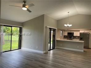 For Sale: $309,900 (3 beds, 2 baths, 1168 Square Feet)