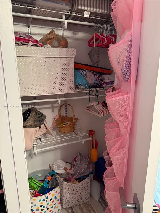 For Sale: $575,000 (2 beds, 2 baths, 1442 Square Feet)