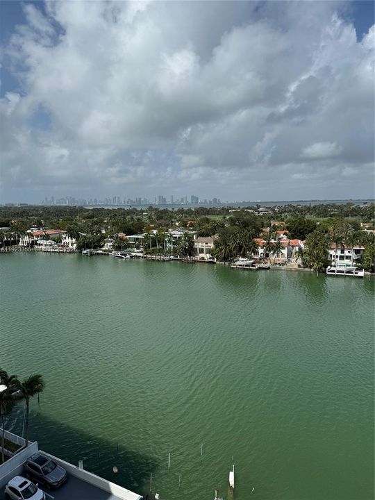 For Sale: $575,000 (2 beds, 2 baths, 1442 Square Feet)