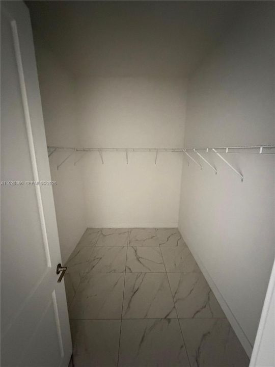 В аренду: $5,300 (3 спален, 2 ванн, 2047 Квадратных фут)