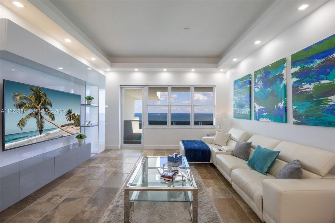 For Rent: $4,700 (2 beds, 2 baths, 1331 Square Feet)