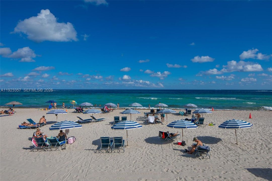 For Rent: $4,700 (2 beds, 2 baths, 1331 Square Feet)