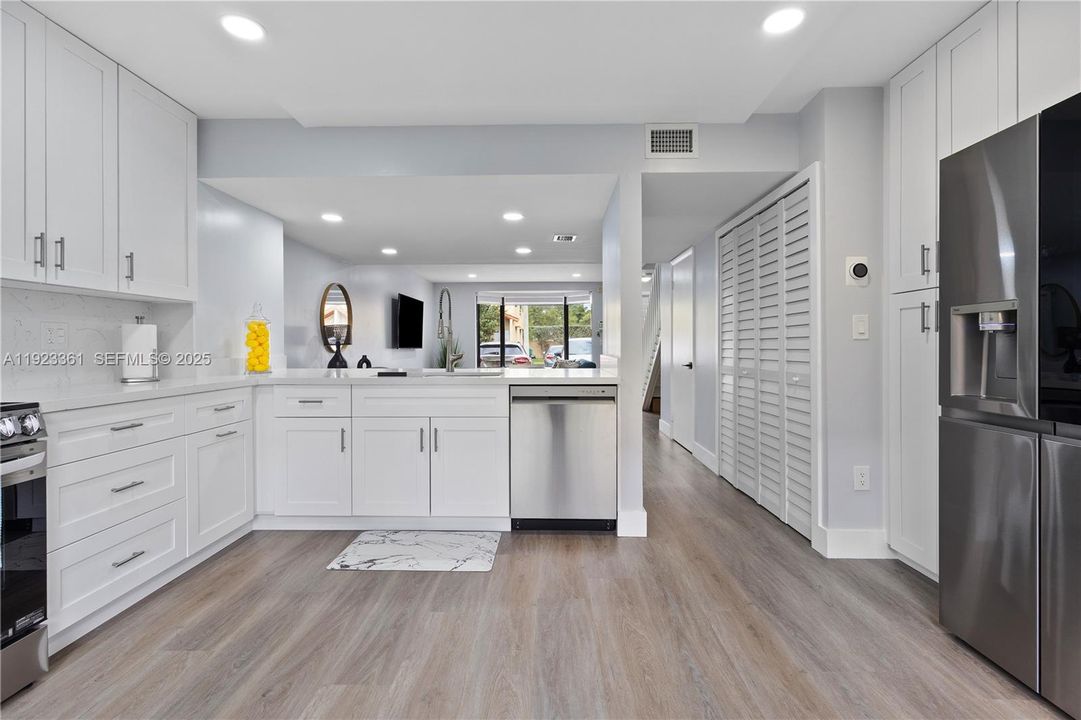 待售: $500,000 (2 贝兹, 2 浴室, 1152 平方英尺)