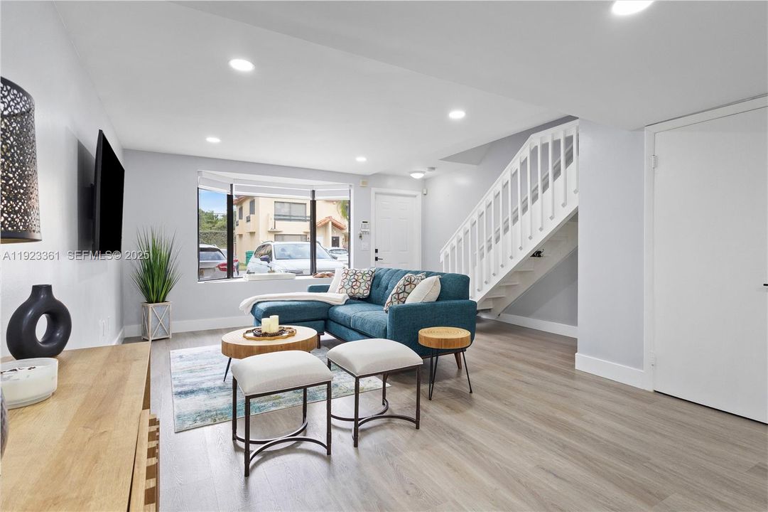 待售: $500,000 (2 贝兹, 2 浴室, 1152 平方英尺)