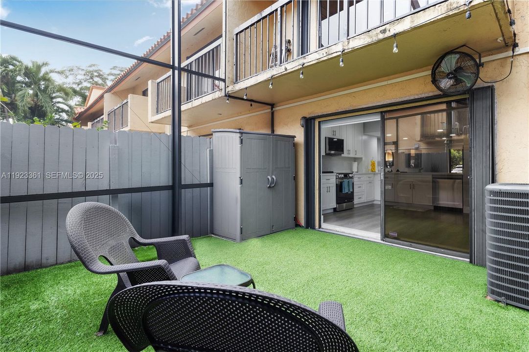 待售: $500,000 (2 贝兹, 2 浴室, 1152 平方英尺)