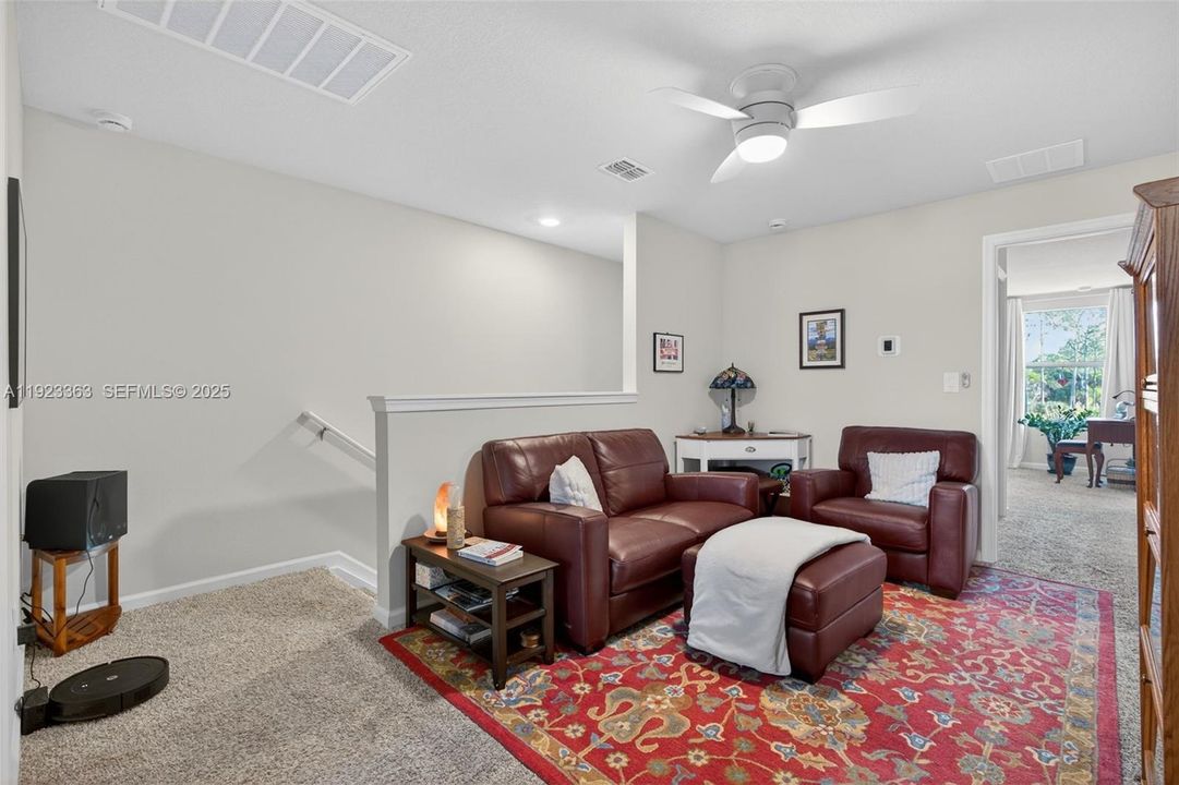 For Sale: $419,900 (3 beds, 2 baths, 1475 Square Feet)