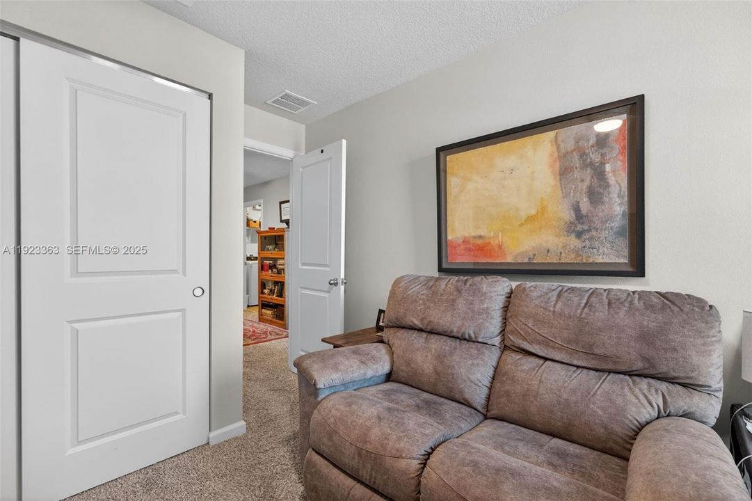 For Sale: $419,900 (3 beds, 2 baths, 1475 Square Feet)