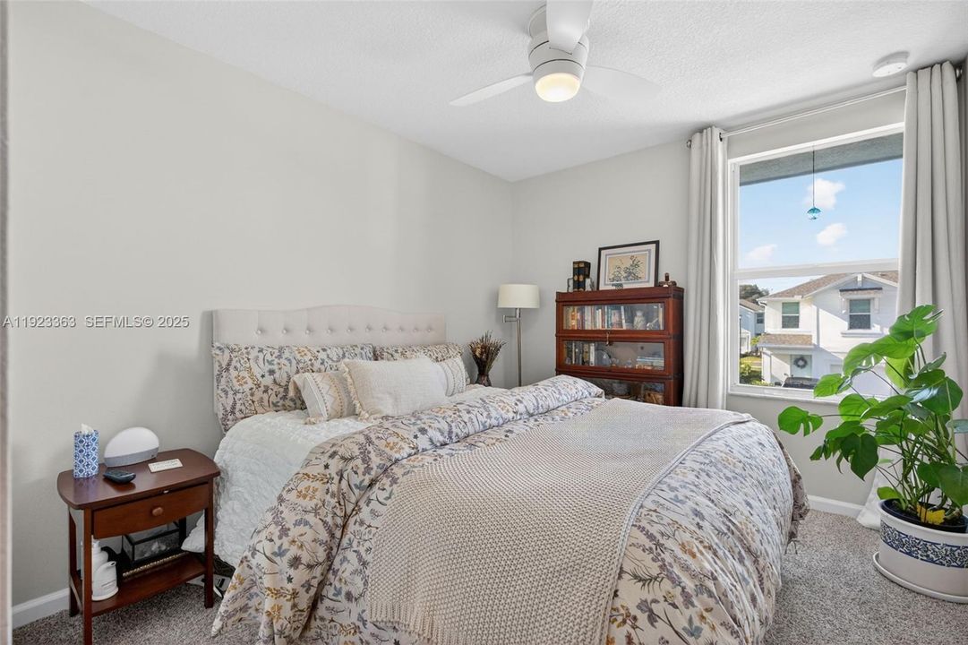 For Sale: $419,900 (3 beds, 2 baths, 1475 Square Feet)