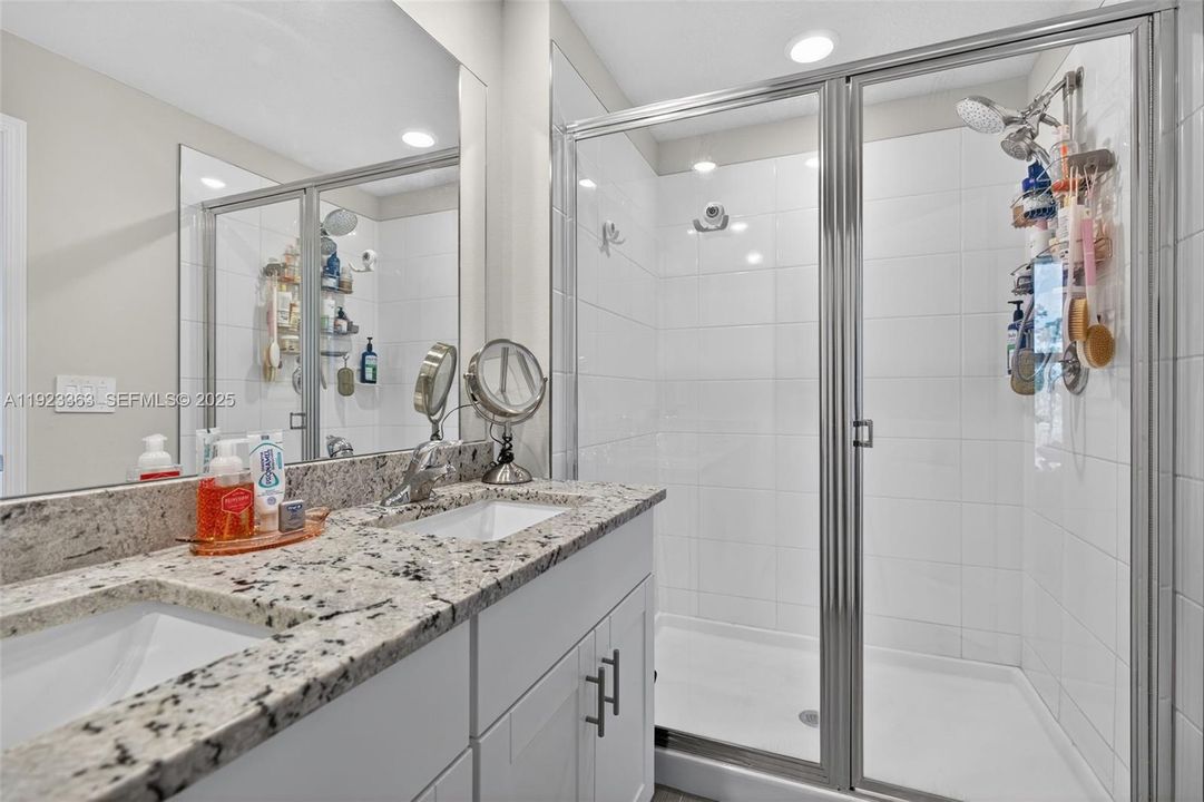 For Sale: $419,900 (3 beds, 2 baths, 1475 Square Feet)