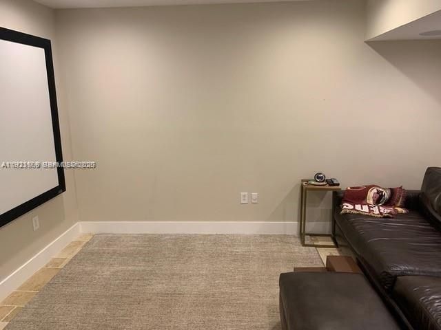 For Rent: $6,995 (4 beds, 3 baths, 1720 Square Feet)